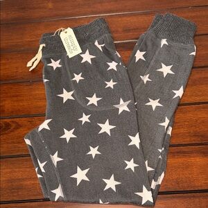 Simply Threads Star Print Joggers - NWT